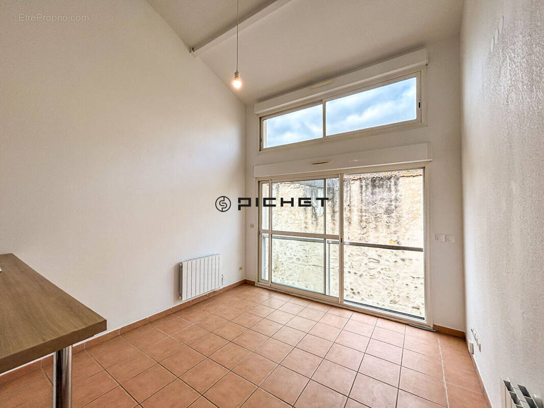 Appartement à BORDEAUX