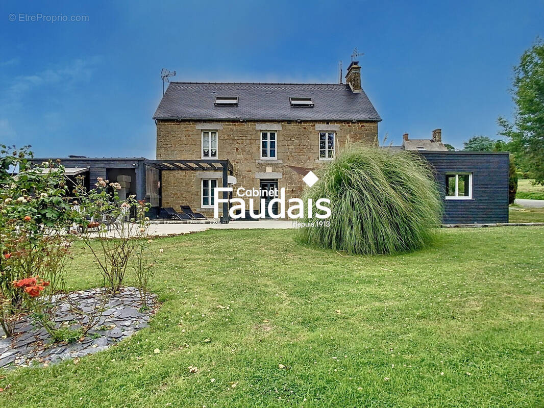 Maison à DOMJEAN