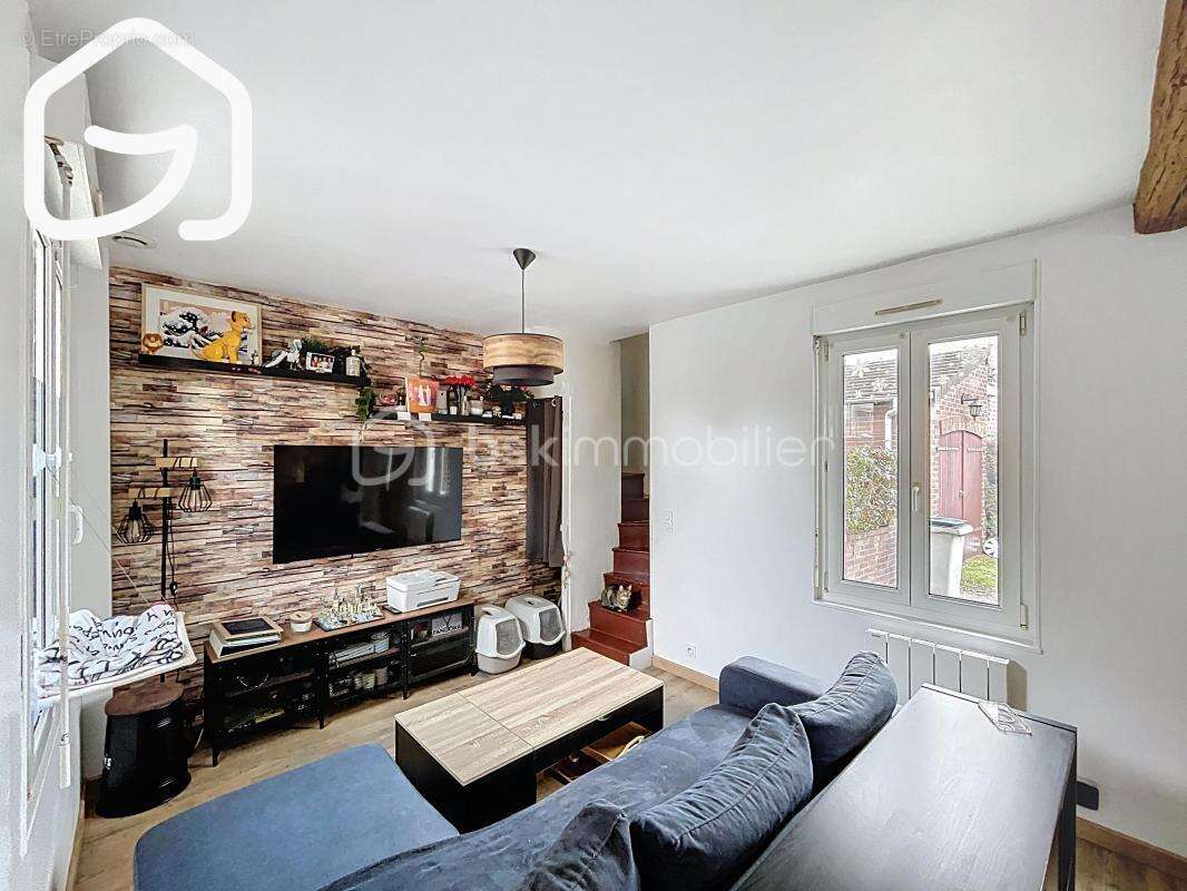 Maison à SAINT-ETIENNE-DU-ROUVRAY