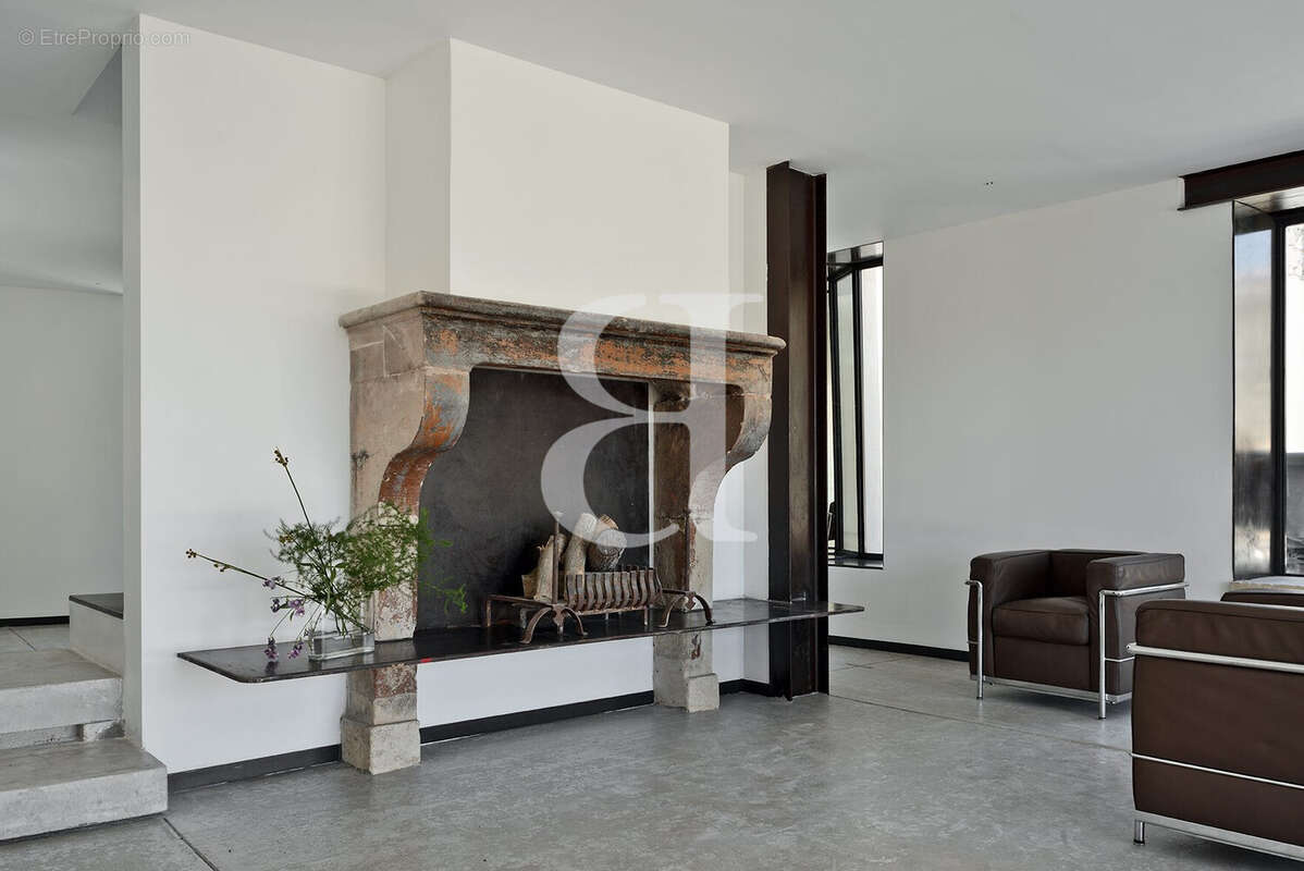 Maison 271 m² à Grignan  - photo 8