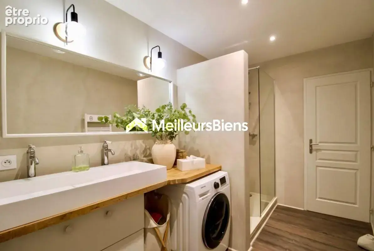 Appartement 4 pièces de 85 m² rénové avec balcon et stationnement - photo 6