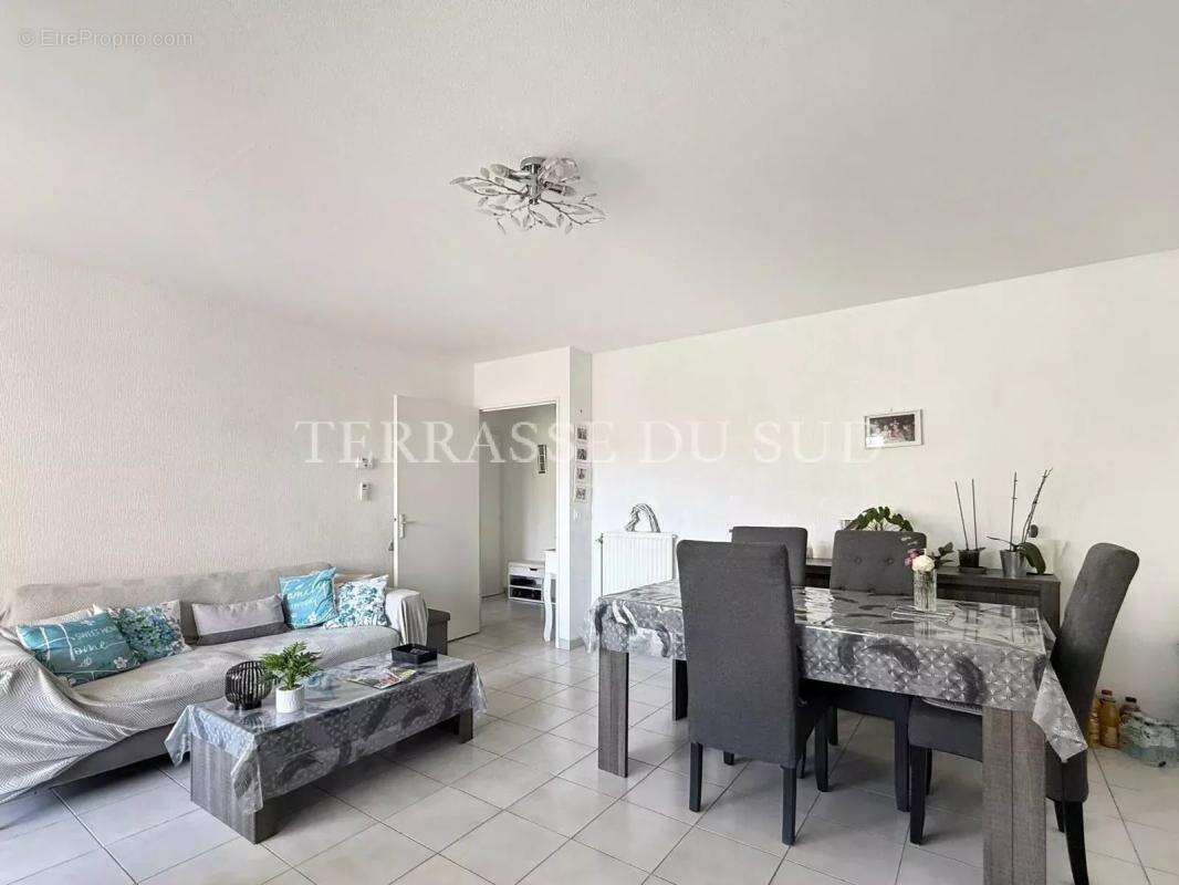 Appartement à MARSEILLE-6E