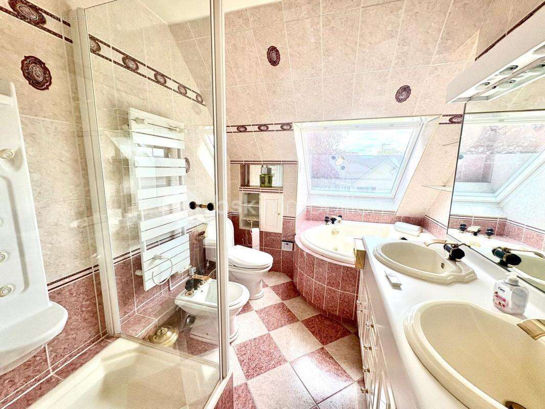 Maison à BALLAINVILLIERS