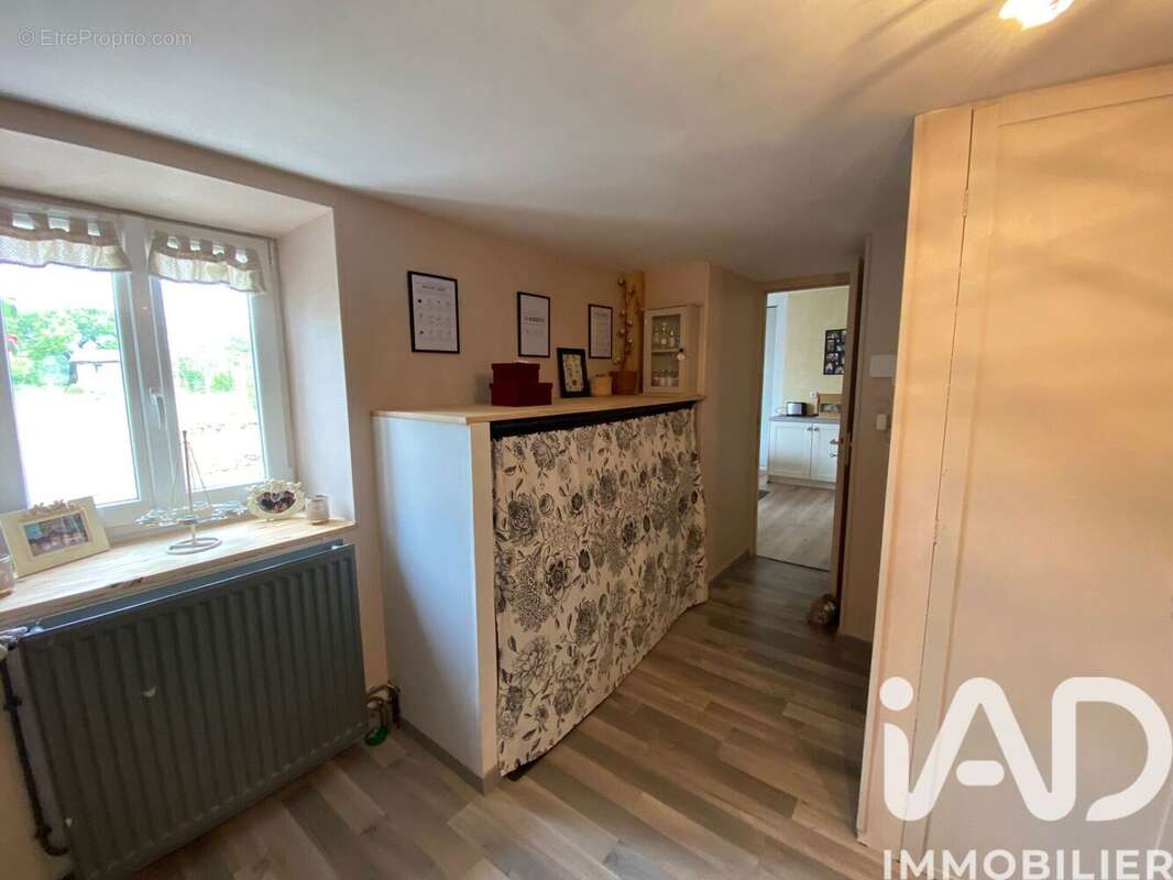 Maison 197 m² à Clave  - photo 8