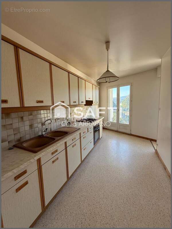 Appartement 68 m² à La Mouille  - photo 2