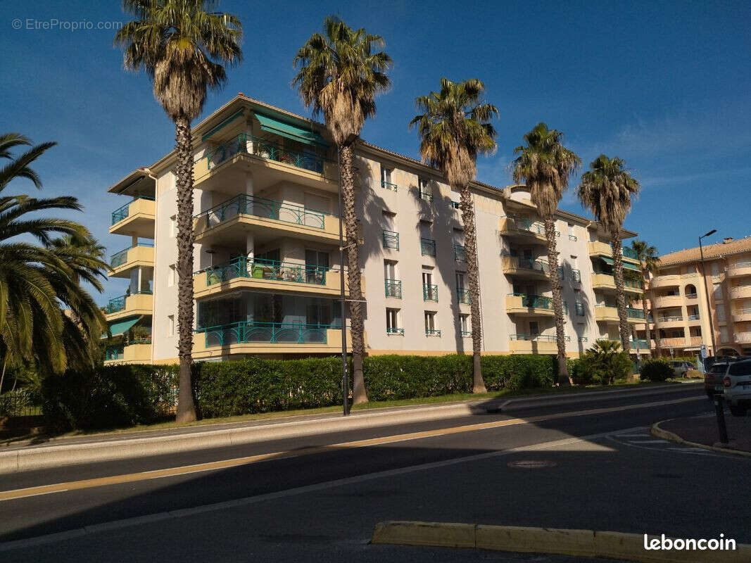 Appartement à FREJUS