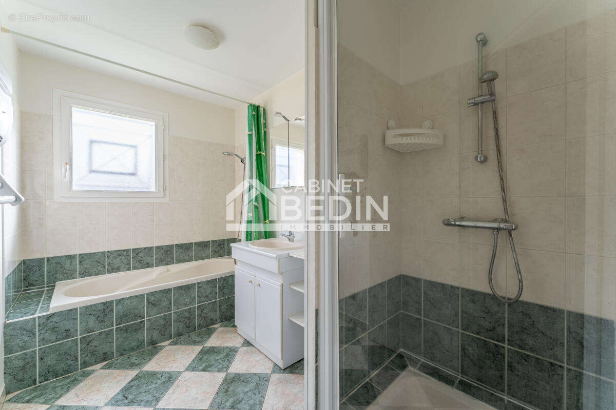 Maison à ARTIGUES-PRES-BORDEAUX