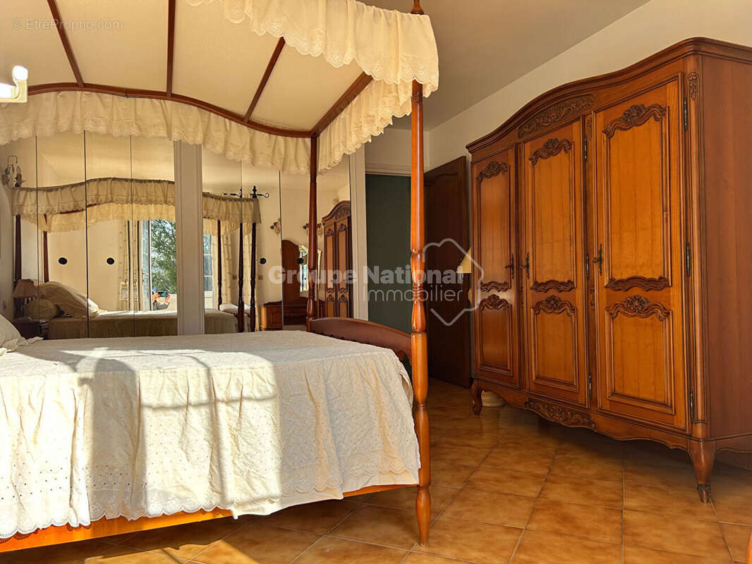 Maison à SAINT-ETIENNE-DU-GRES