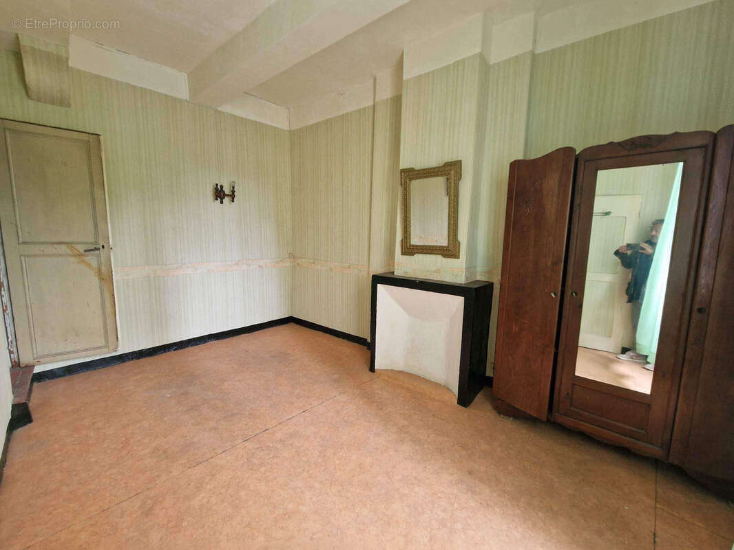 Maison à SALLES-D&#039;AUDE