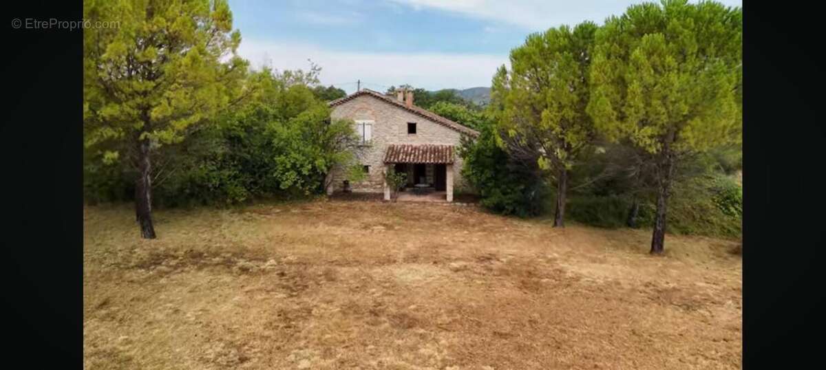 Mas RIBAUTE LES TAVERNES avec terrain plat de 11000 m² - photo 18