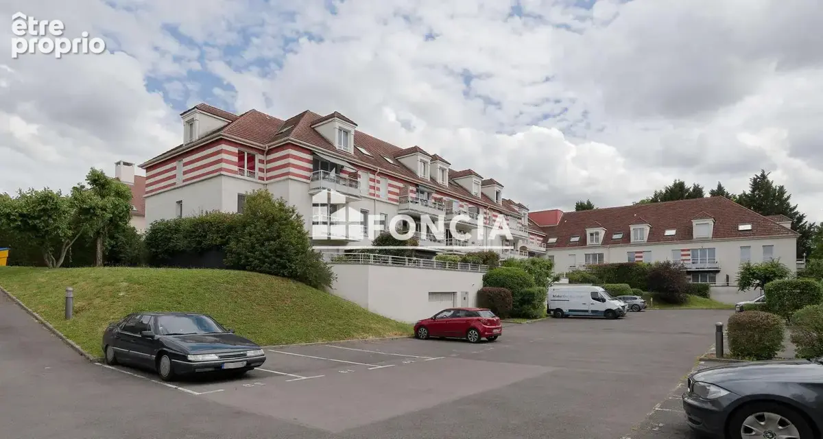 PRINGY : Découvrez ce charmant 3 pièces de 60 m² avec 2 places de parking privatives, situé dans une résidence calme et entreten - photo 2