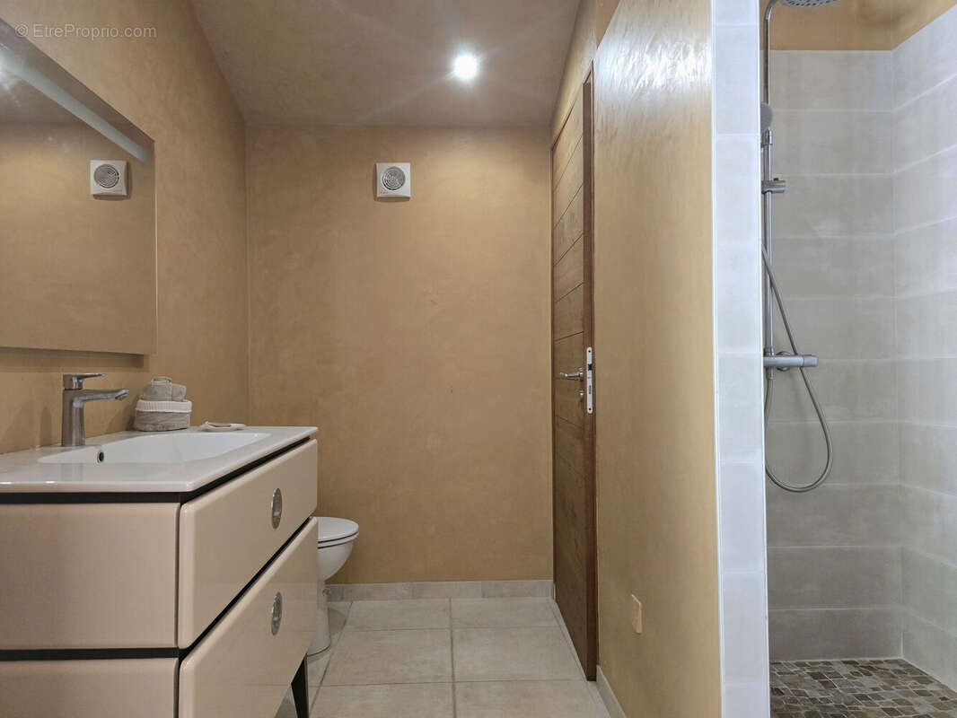 Maison 204 m² à Fraisse  - photo 9