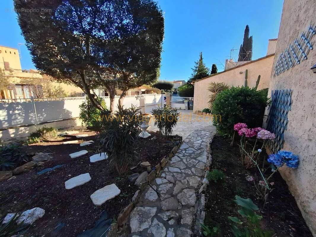 Maison à SIX-FOURS-LES-PLAGES