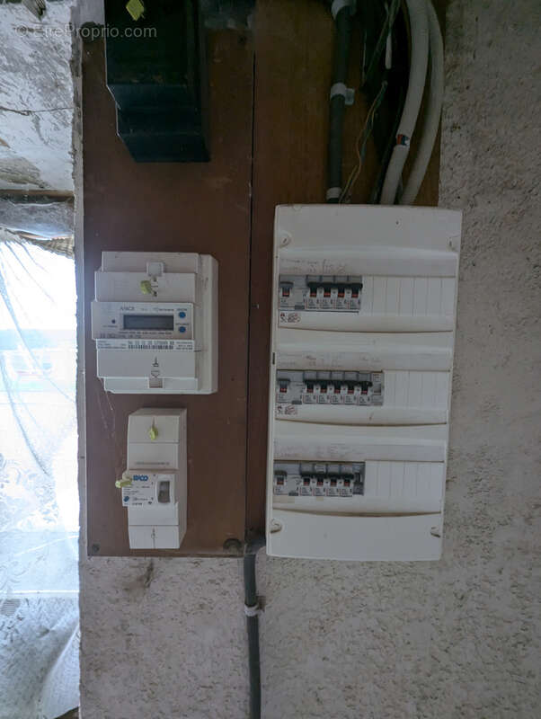 Maison à SAINT-JUST-EN-CHEVALET