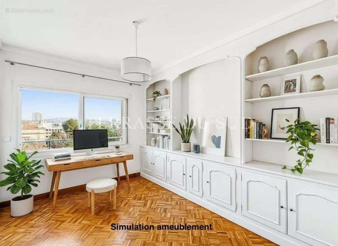 Appartement à MARSEILLE-8E