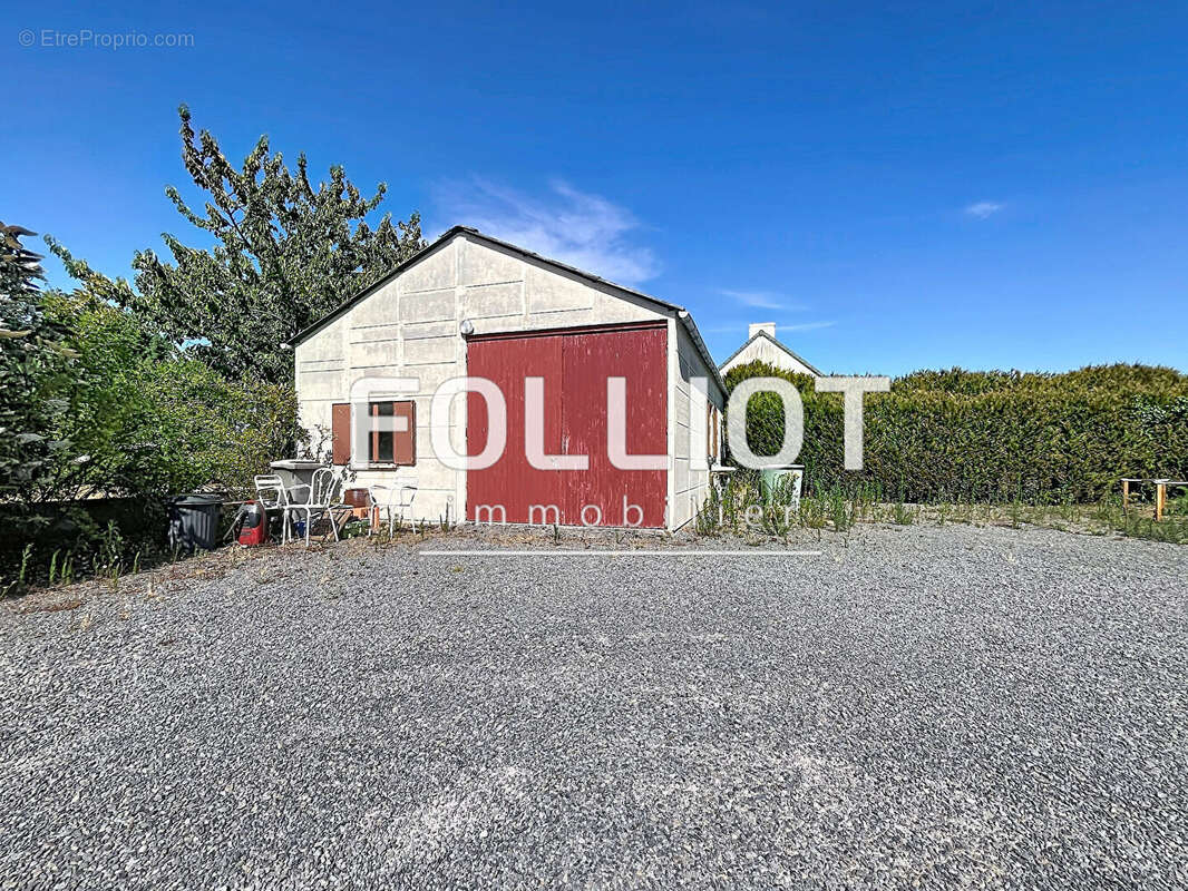 À deux pas de la mer, une maison aux multiples possibilités ! - photo 14