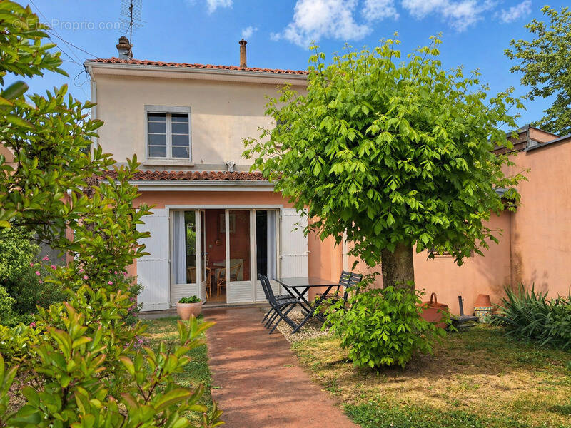 Maison à MERIGNAC