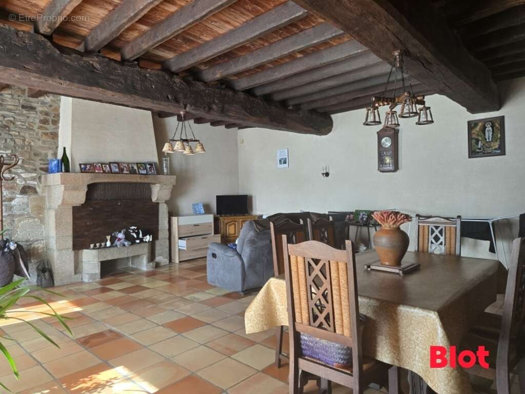 Maison à JAVENE
