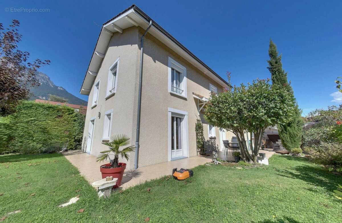 Maison à CLAIX