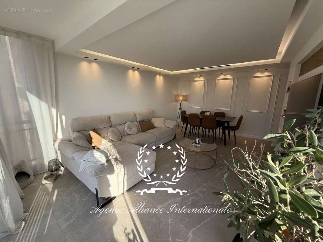 Appartement à LE CANNET