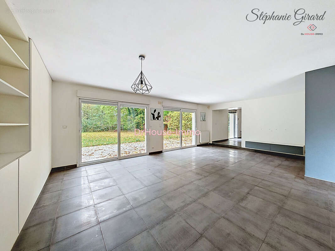 Maison 206 m² à Chaingy  - photo 3