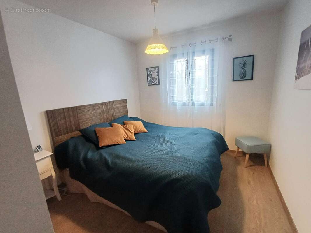 Appartement à LONS