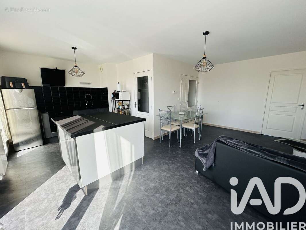 Photo 9 - Appartement à CHALON-SUR-SAONE