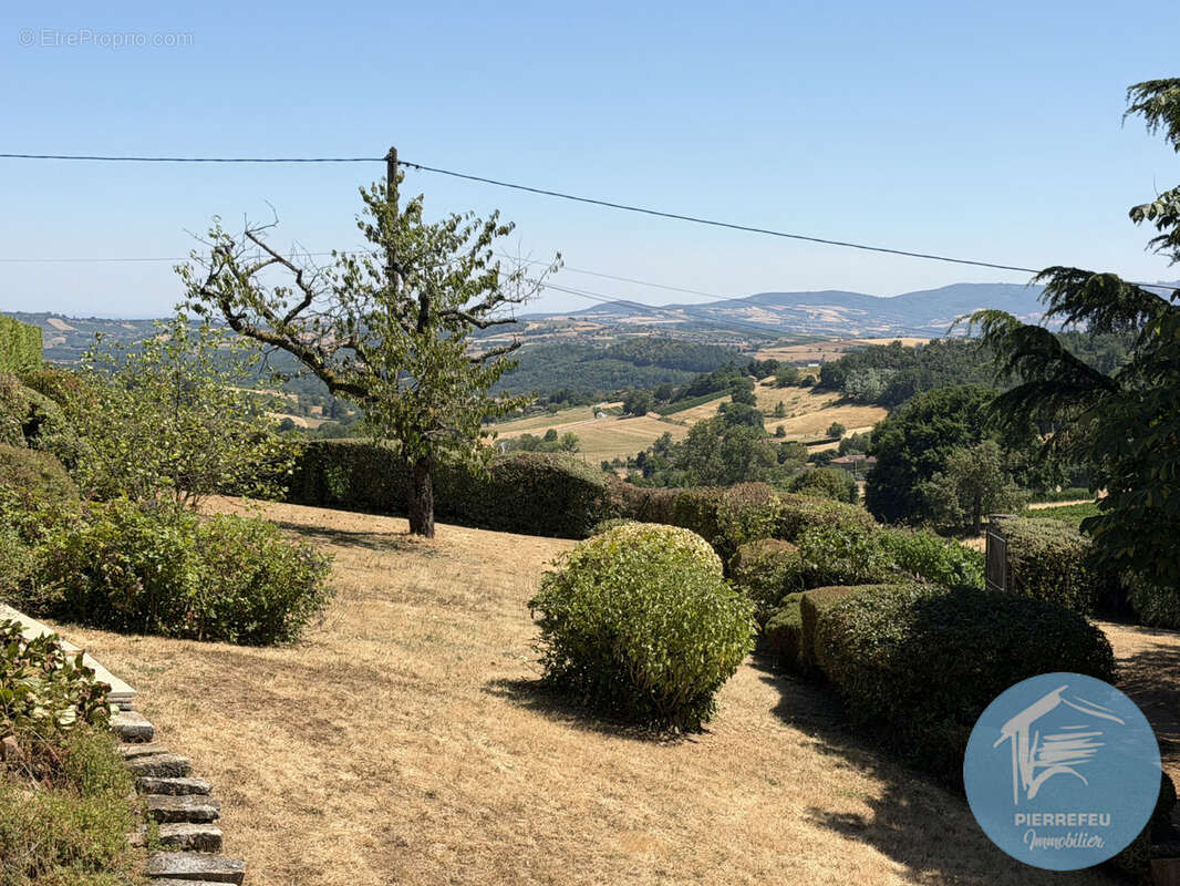 Maison en Pierres Dorées 150m2 au calme avec vue et sans vis-à-vis - SAINT VERAND - photo 8