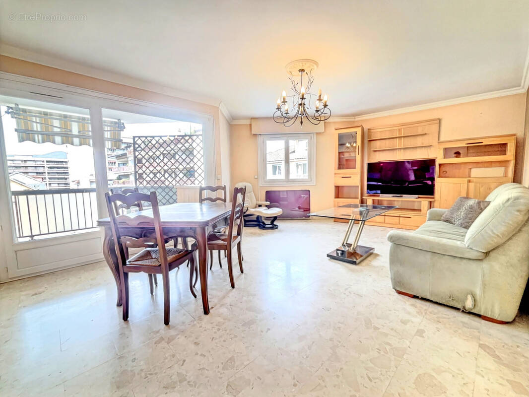 Appartement à AIX-LES-BAINS
