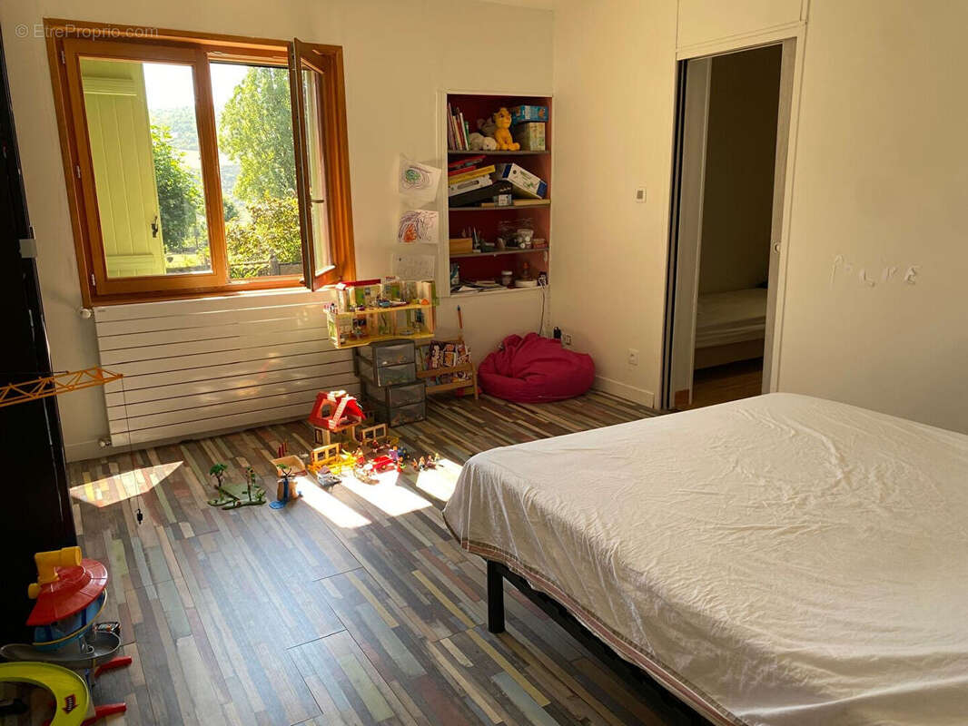 Maison à QUINCIE-EN-BEAUJOLAIS