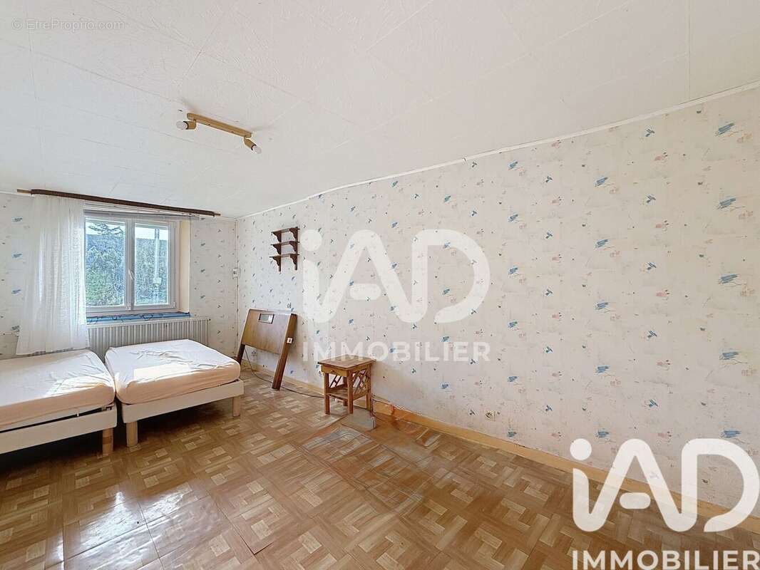 Photo 8 - Maison à LA NEUVILLE-AU-PONT