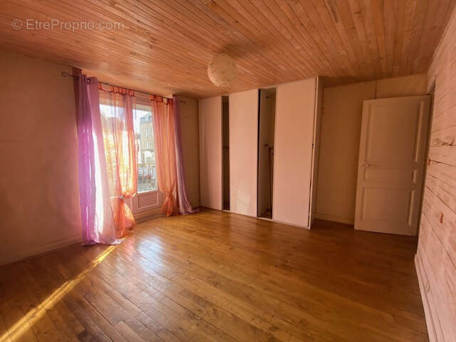 Maison d'habitation avec ancien local commercial - photo 18