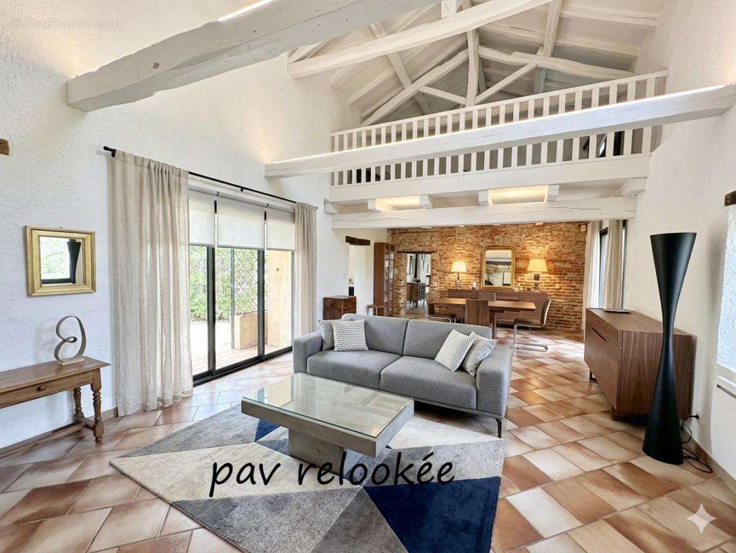 Cahors, maison 5 chambres sur près de 1400 m2 de terrain avec piscine - photo 3
