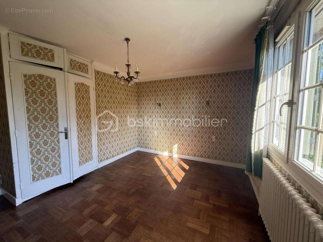 Maison à PONT-L'EVEQUE