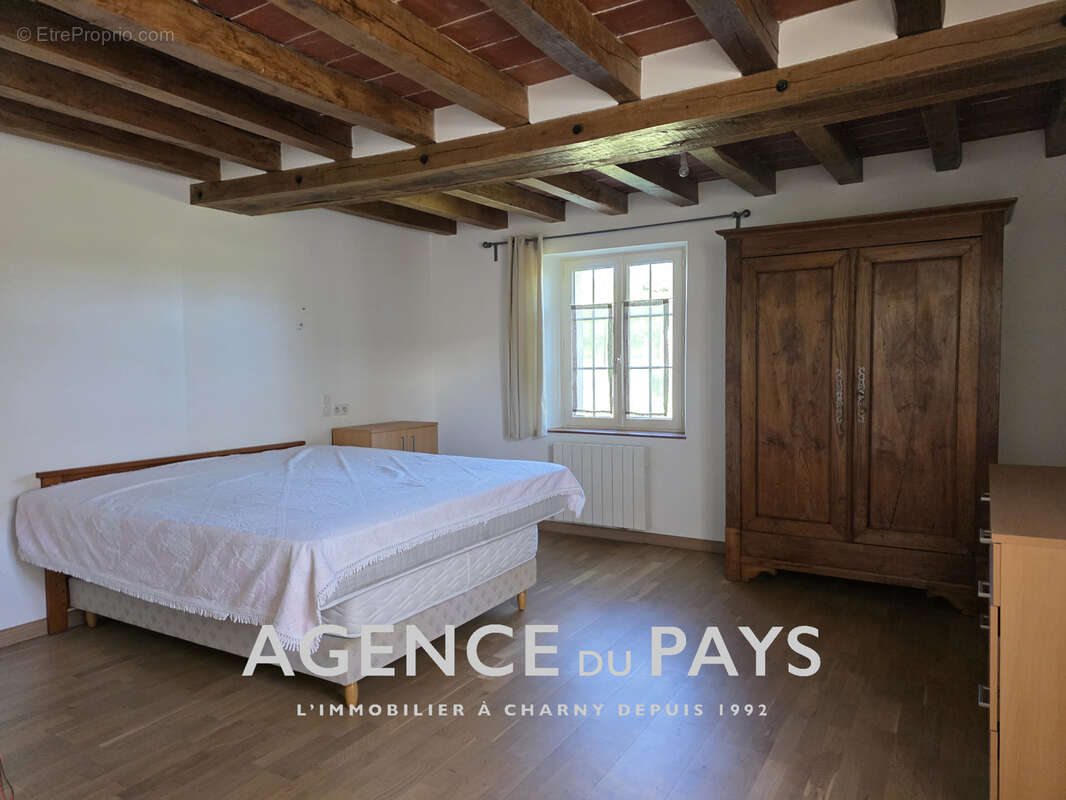 Maison à CHARNY