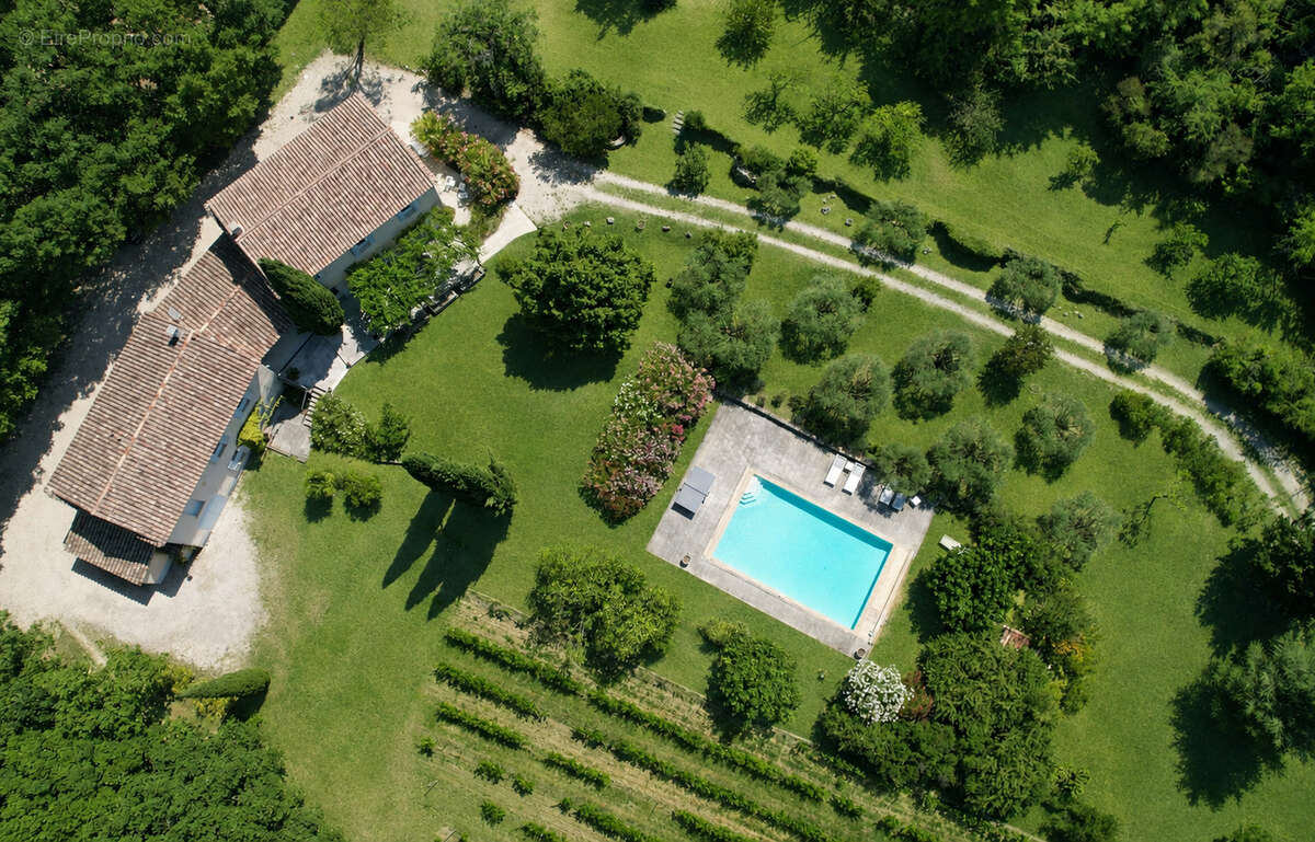 Maison à LE BARROUX