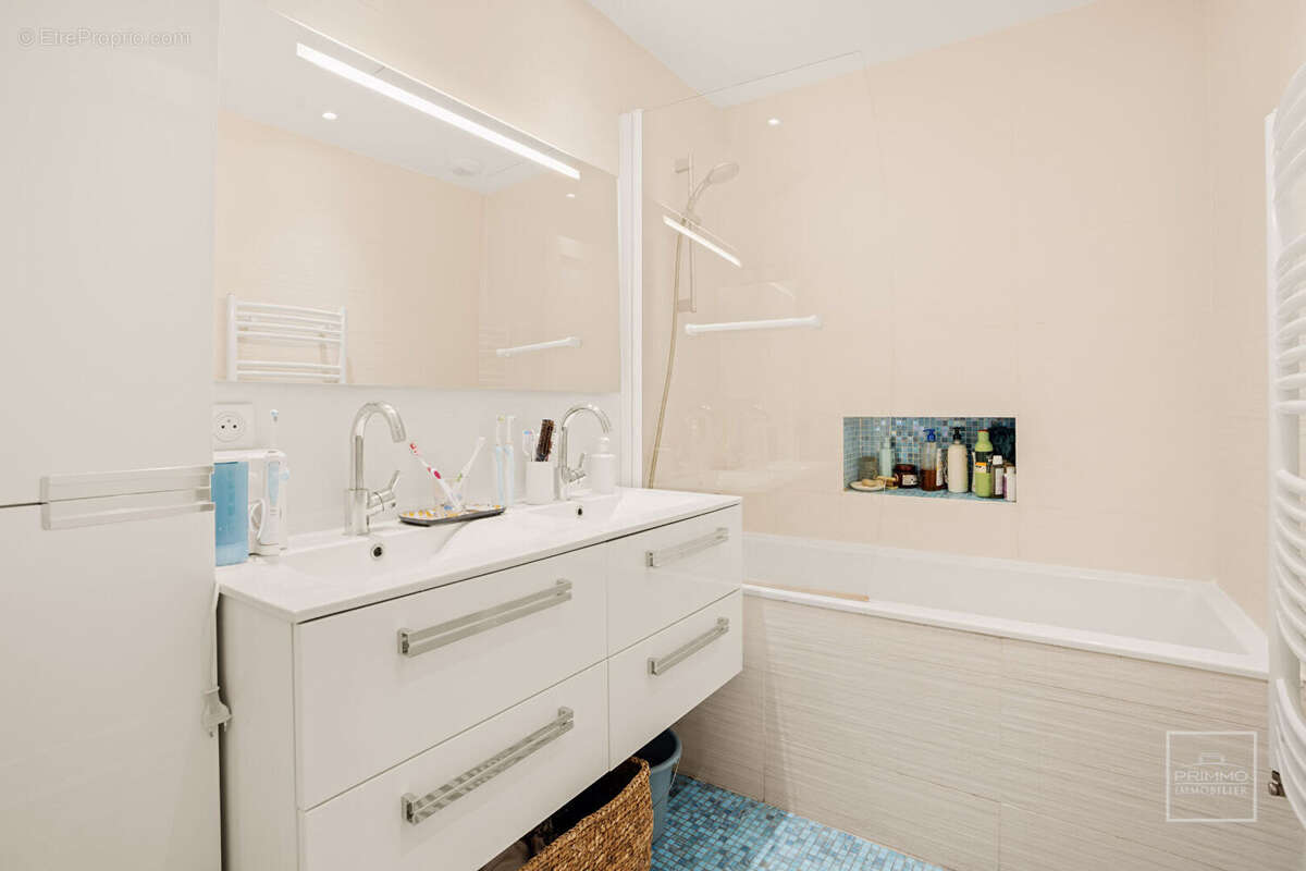 Appartement à LYON-6E