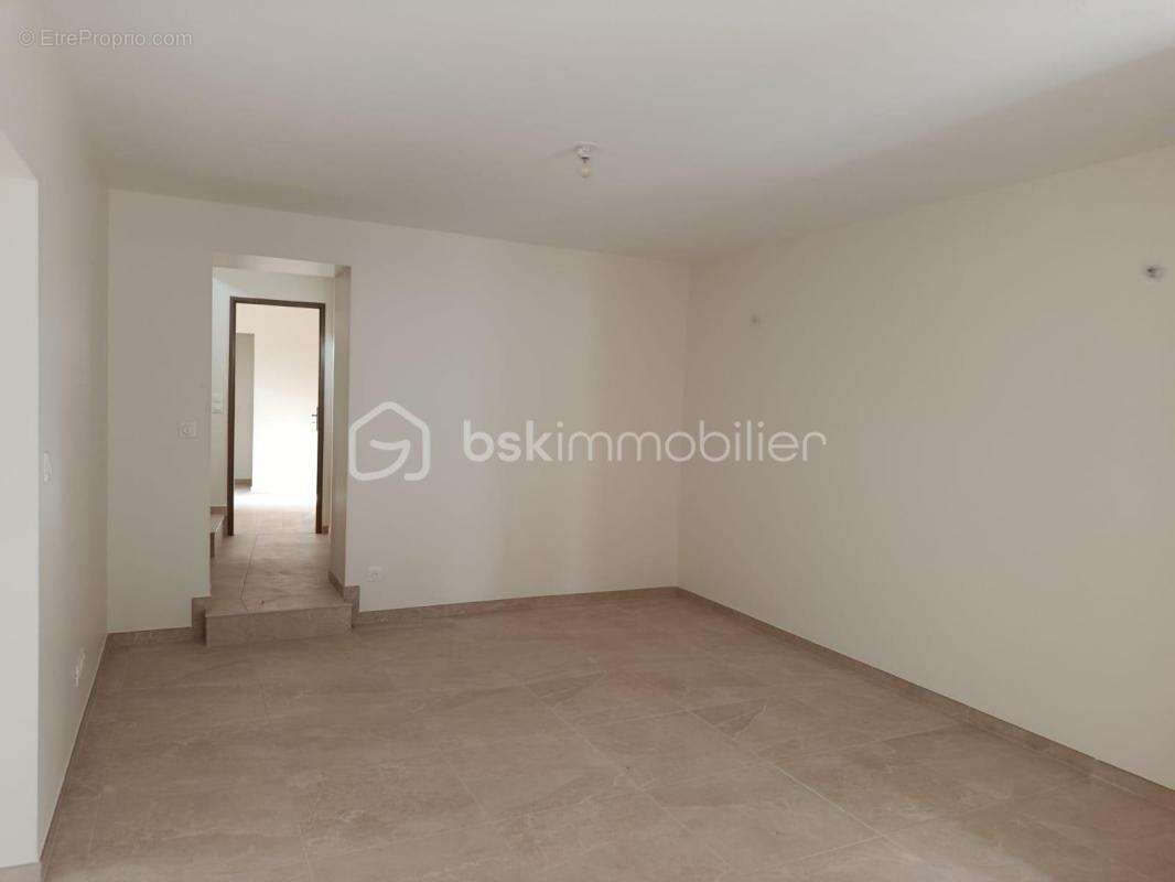 Maison à ROMANS-SUR-ISERE