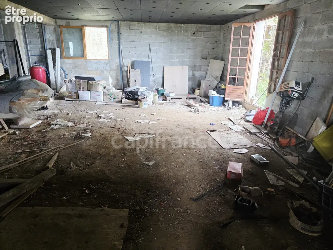 BORGO – Propriété à fort potentiel : 393 m² habitables + 2 980 m² de terrain – 395 000 € - photo 9