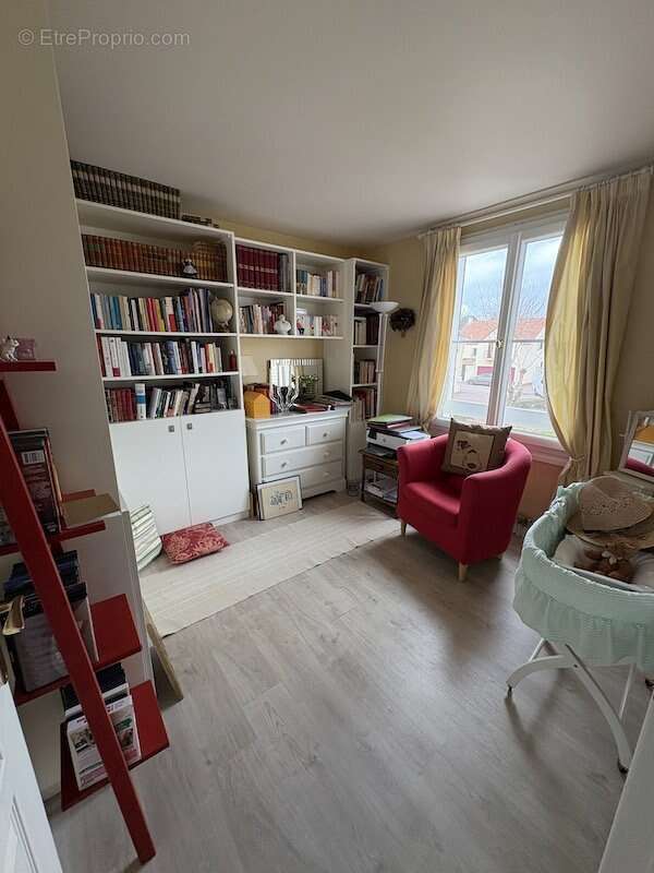 Maison à BUC