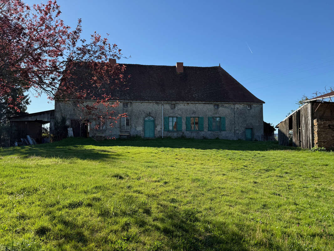 Maison à ARS-LES-FAVETS