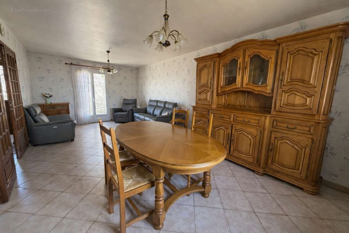 Maison à RULLY