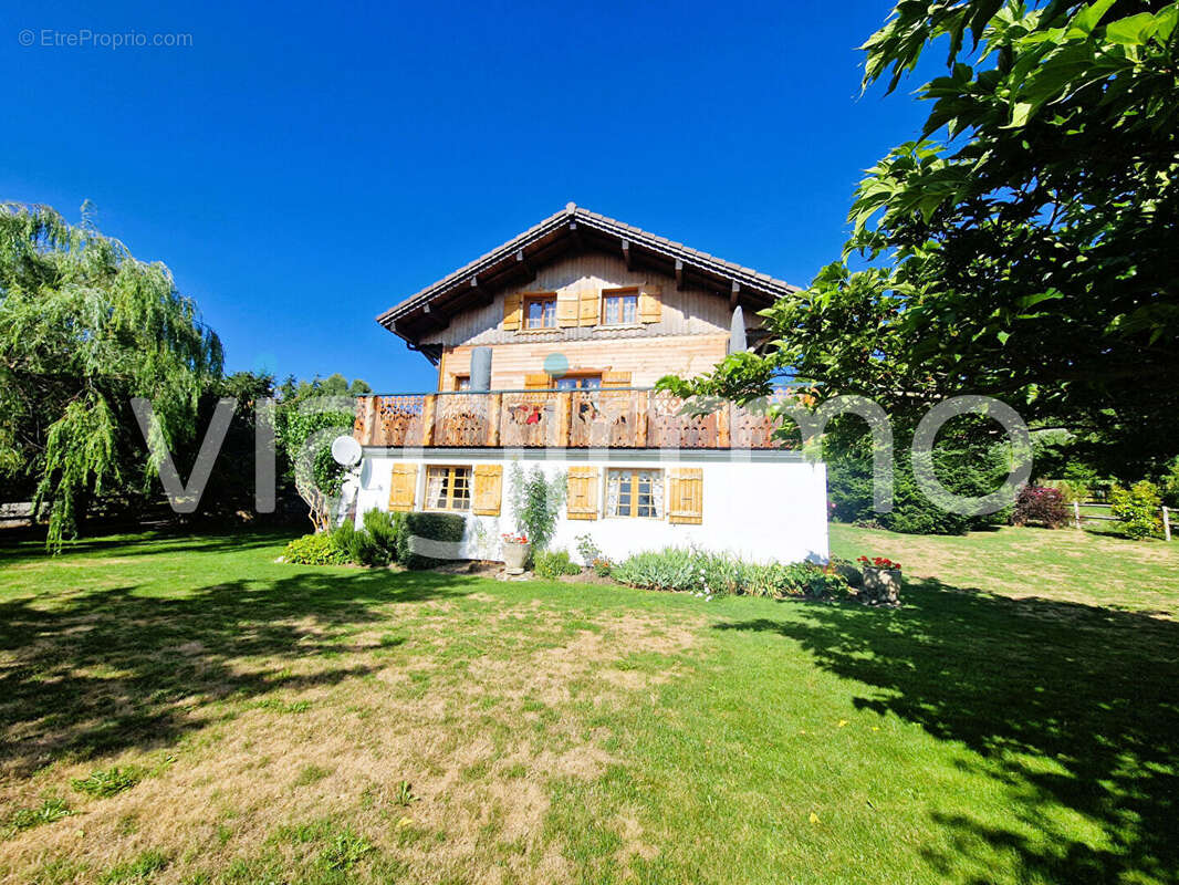 Maison à THOLLON-LES-MEMISES