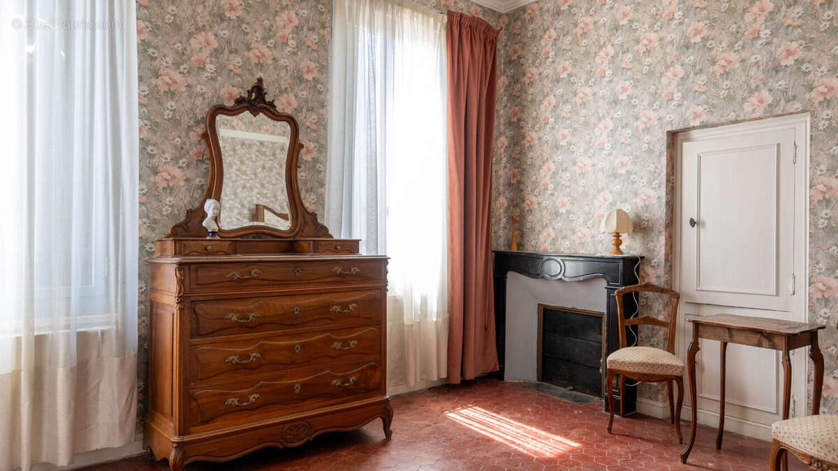 Maison à SAINT-GENIES-DE-COMOLAS