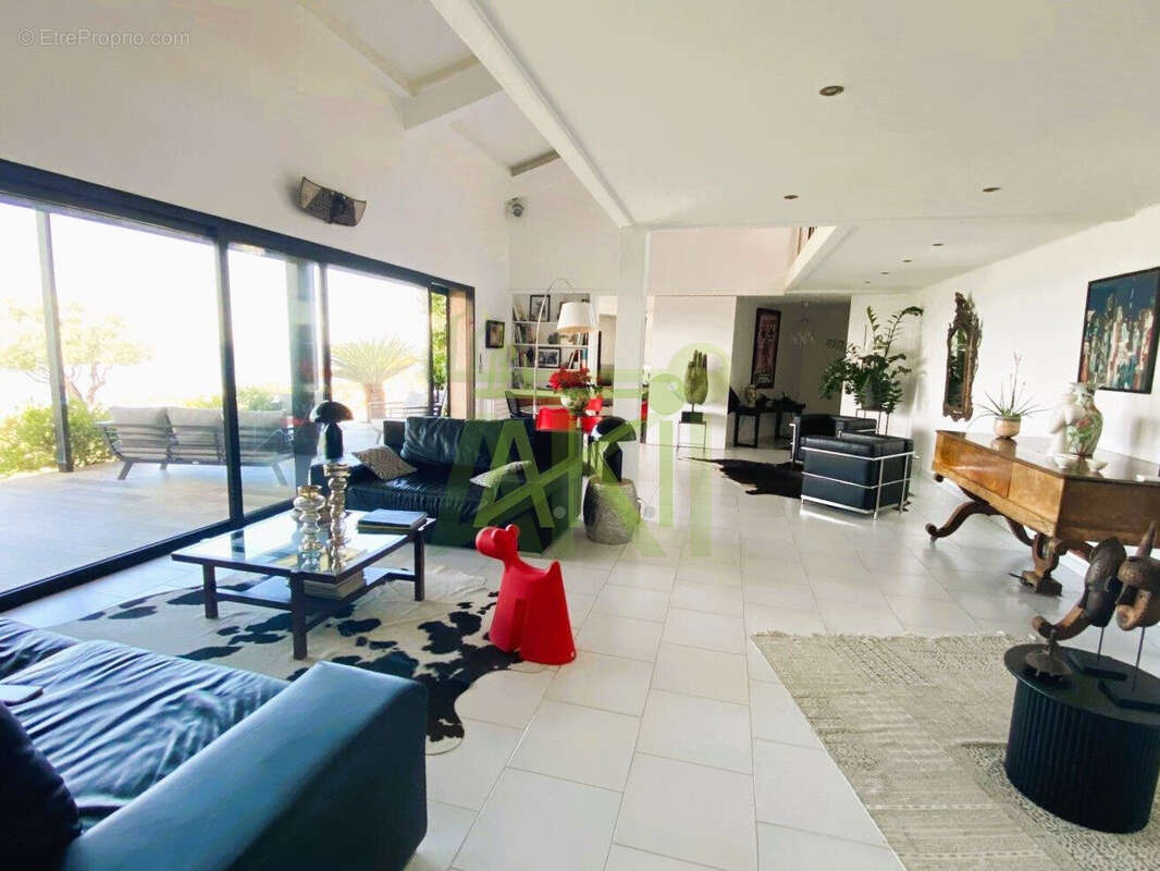 Maison 220 m² à Pietrosella  - photo 3