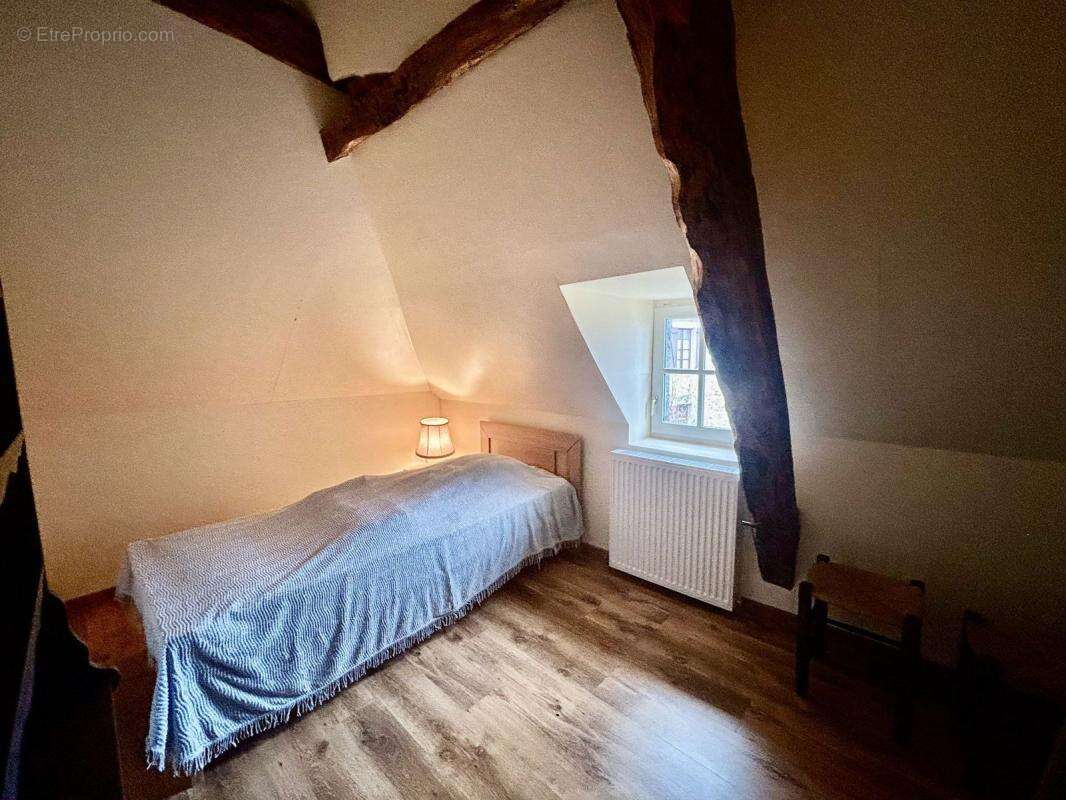 Maison à NADAILLAC-DE-ROUGE