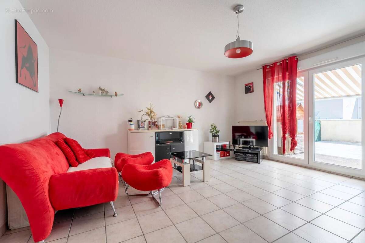 Appartement T3 avec une grande terrasse - photo 4