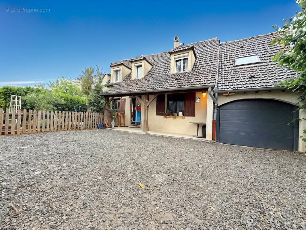 Maison à RIS-ORANGIS