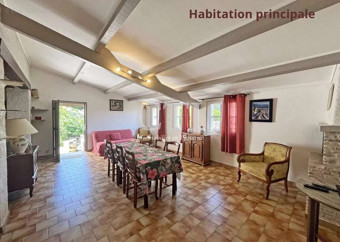 Maison à VAISON-LA-ROMAINE