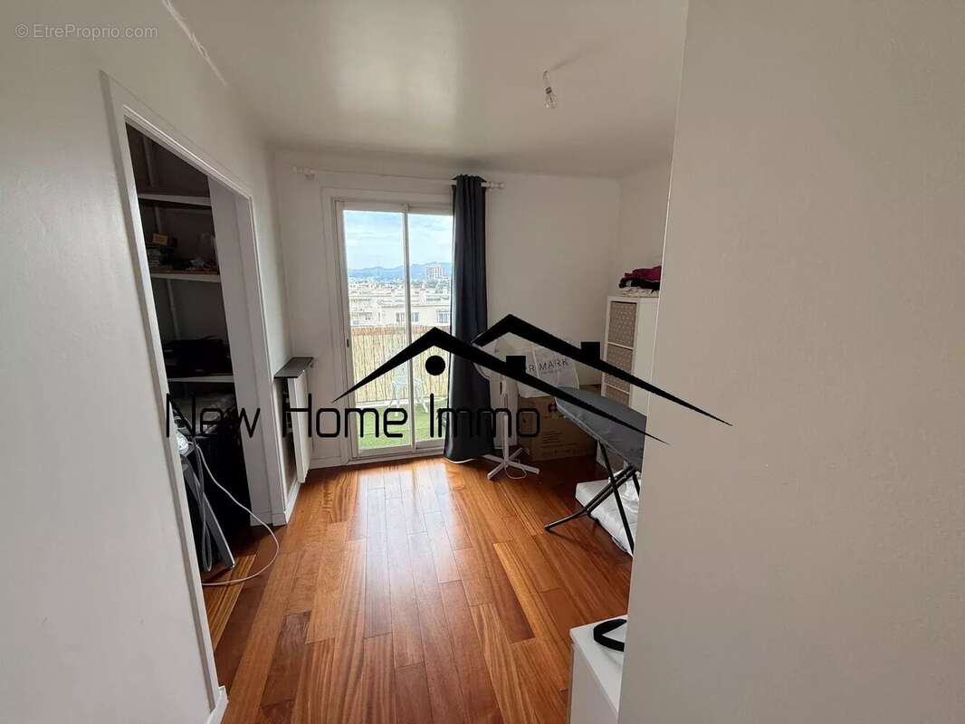 Appartement à MARSEILLE-10E